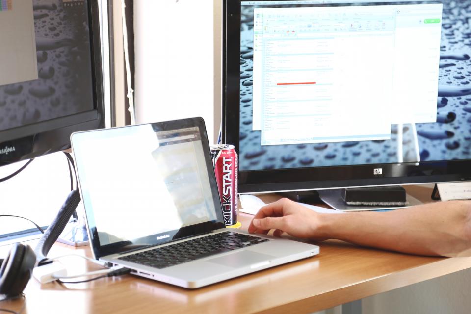 laptop-computers_3F4MTG9JSR
