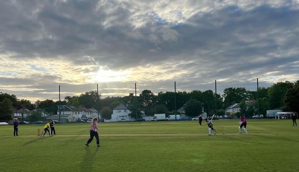 Chiswick Women's Cricket Team 3_crop_web