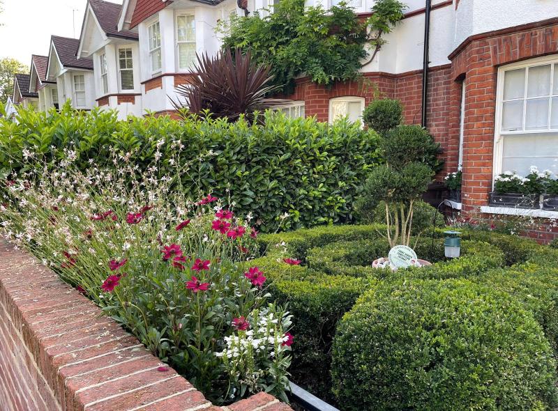 Grove Park garden competition silver winner_web