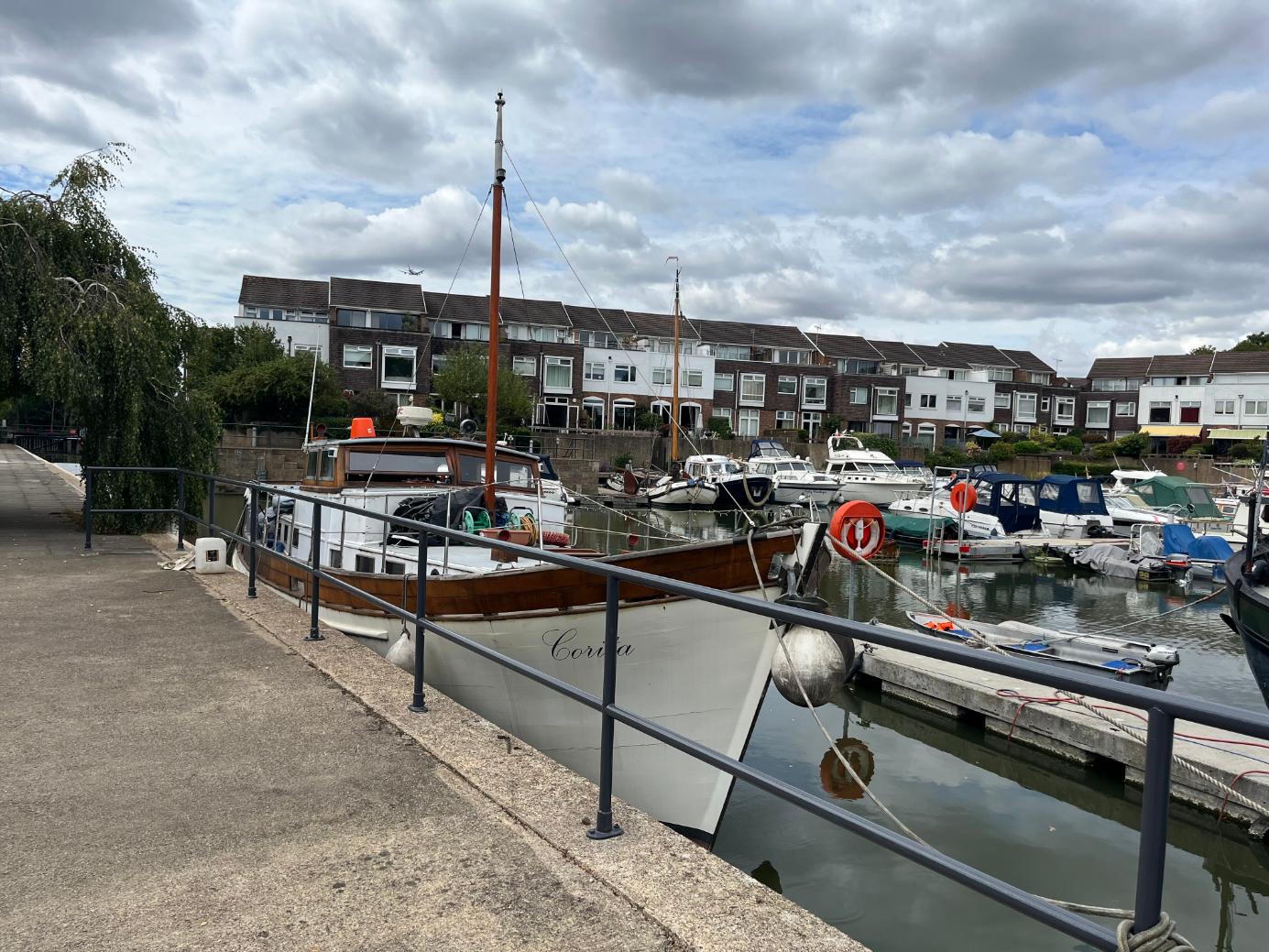 Carita - Chiswick Marina 2_WEB